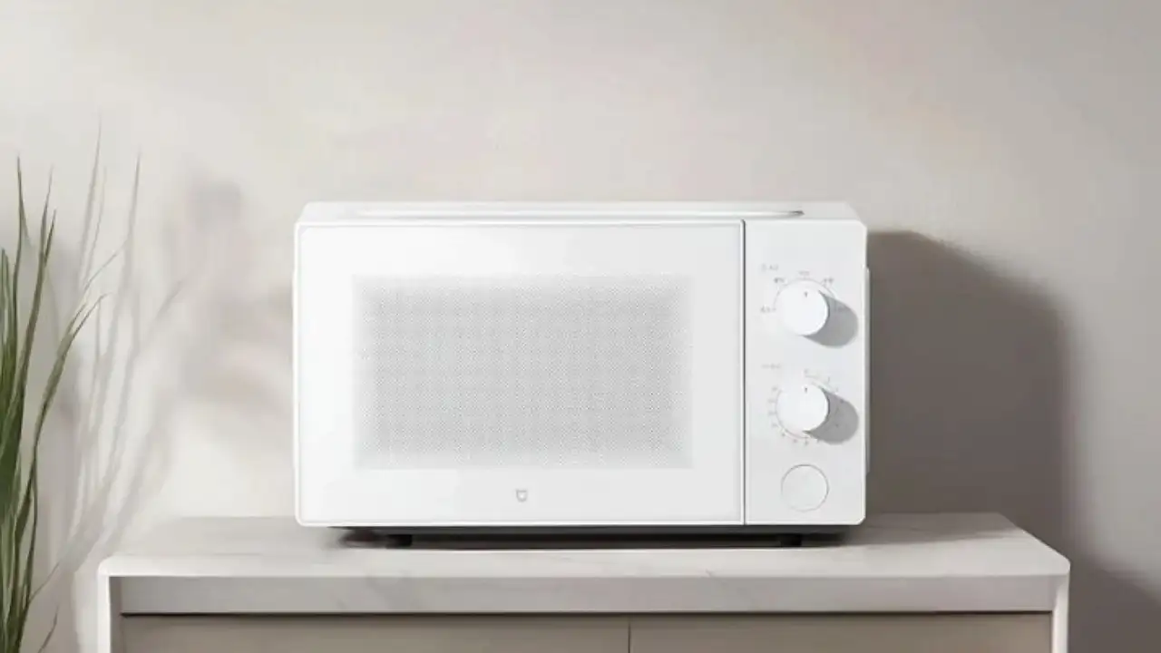 Xiaomi представила микроволновую печь Mijia 20L